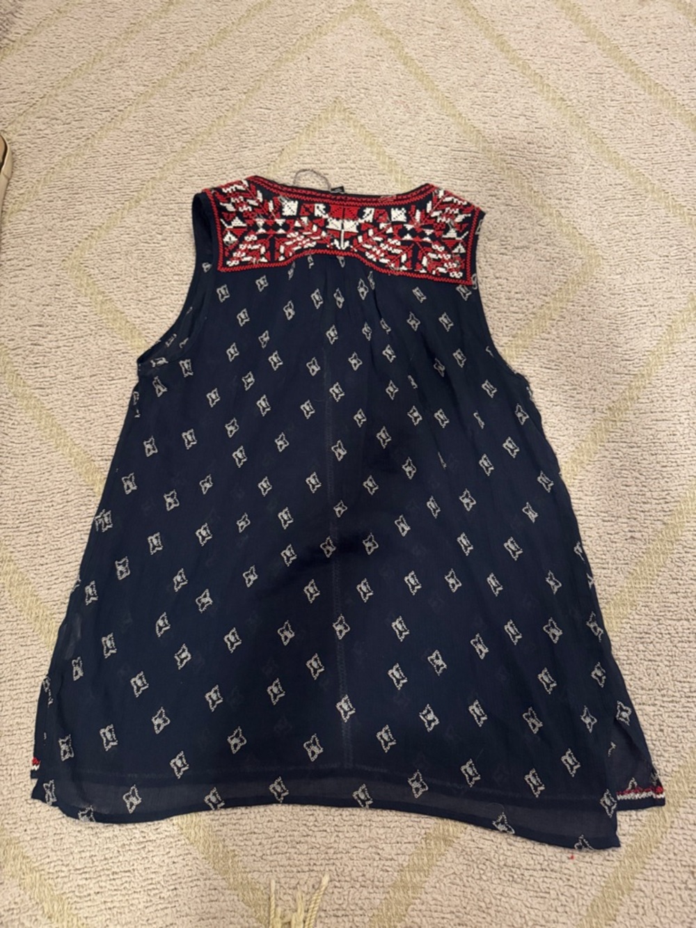 Lucky Brand Navy Boho Tank Top Embroidered Sleeveless Blouse Size Medium - Picture 3 of 3